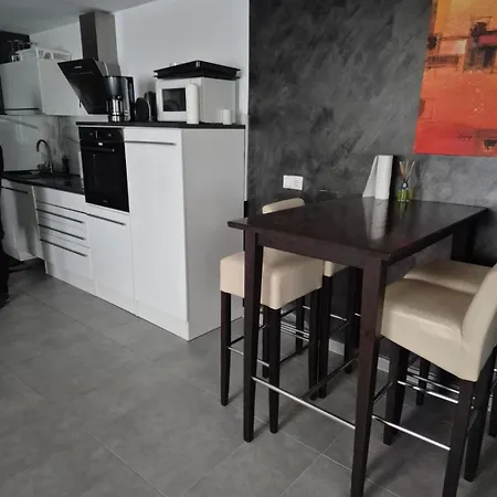 Chau-asiatisches-restaurant Und 3*