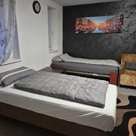 Chau-asiatisches-restaurant Und Pensjonat Rudersdorf