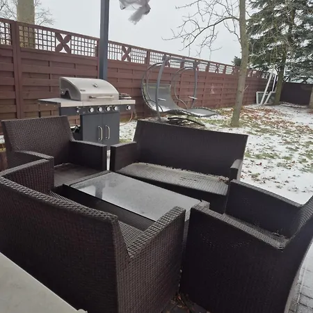 Chau-asiatisches-restaurant Und Casa de hóspedes Rudersdorf